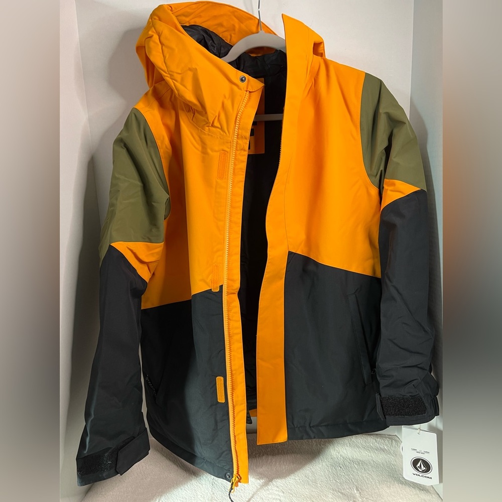 Volcom snowboarding jacket